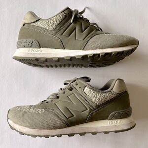 New Balance Sneakers